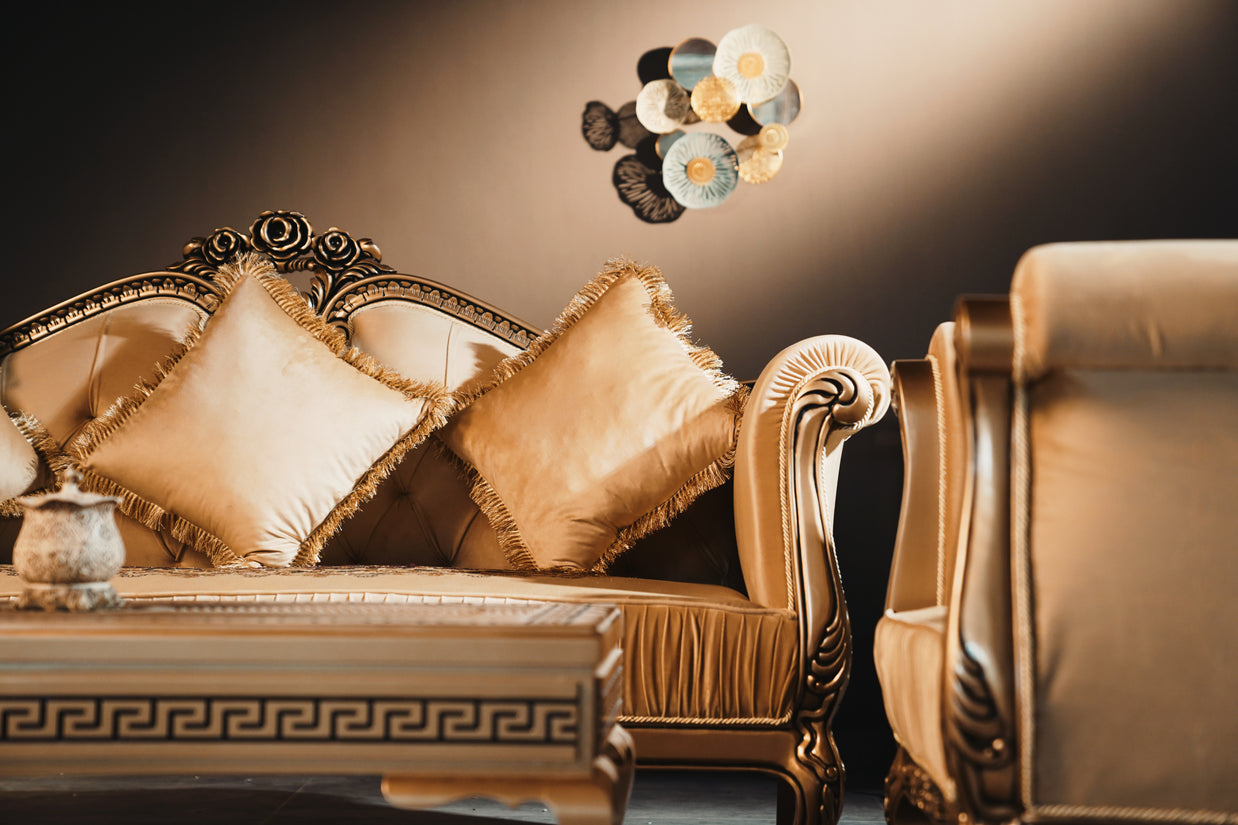 Sheesham Throne