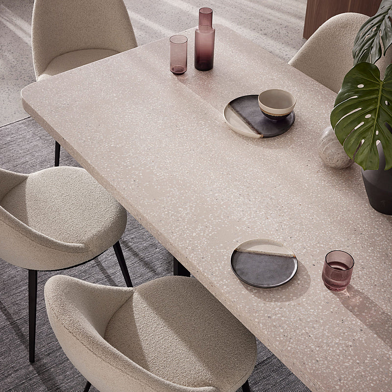 Detta Dining
