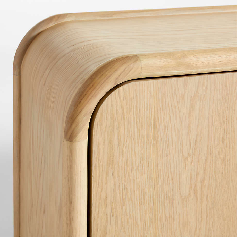 Sleek Stand Base