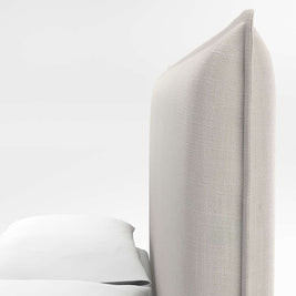 Minimal Panelled Bed