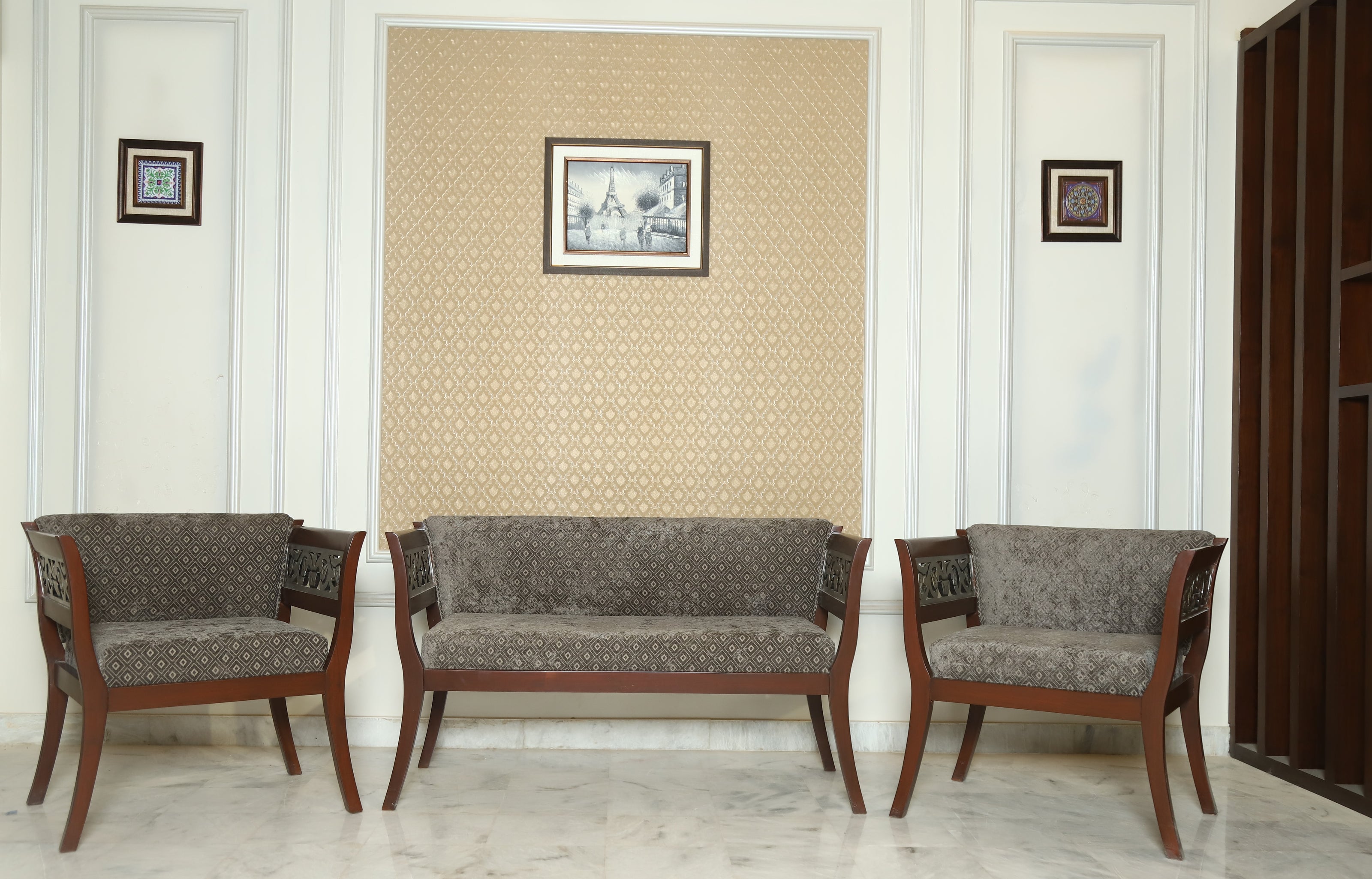 Cushion Back 4-Seater