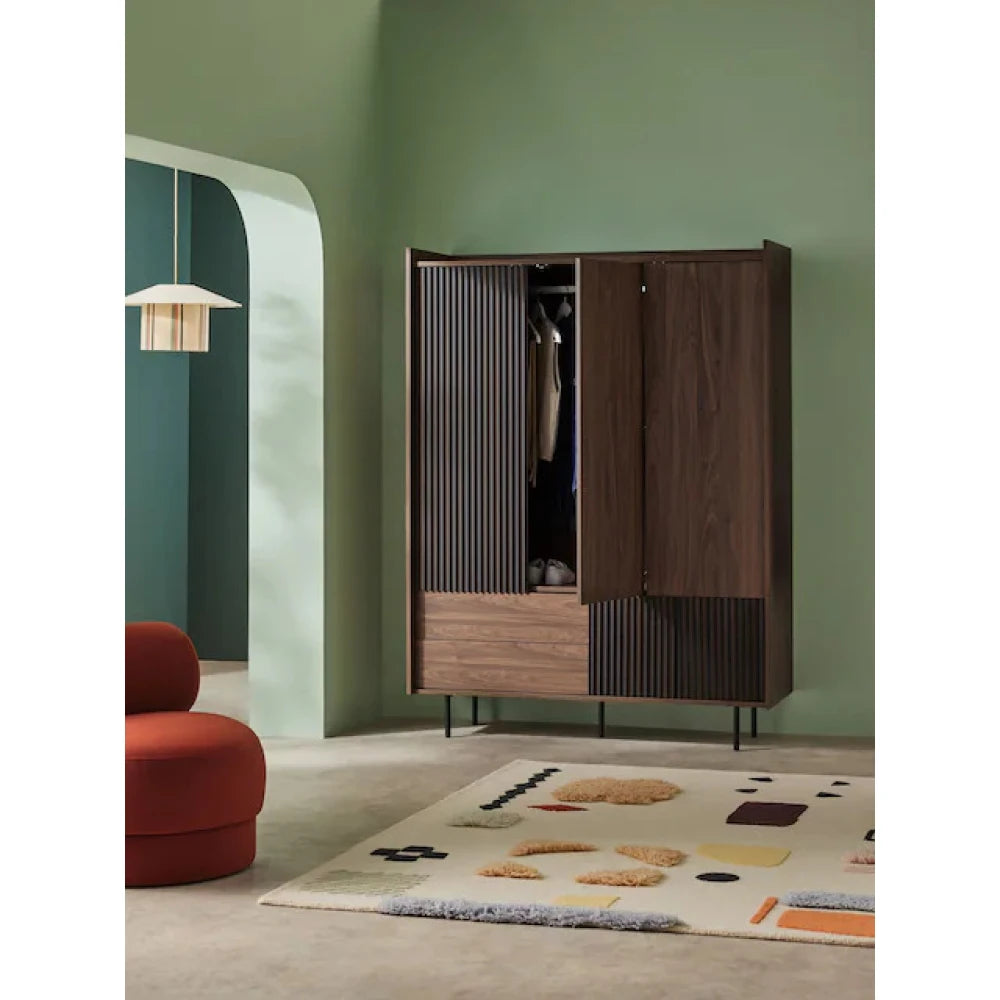 Walnut Stride