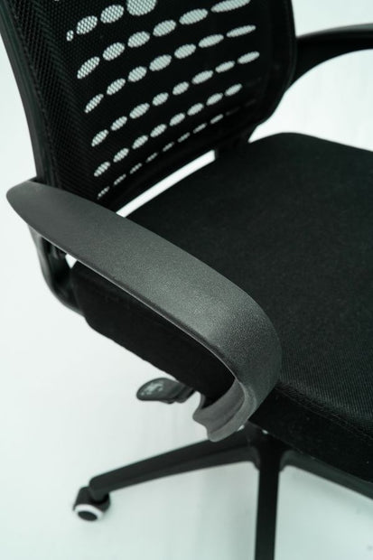 Zane Mesh Back Cantilever Chair