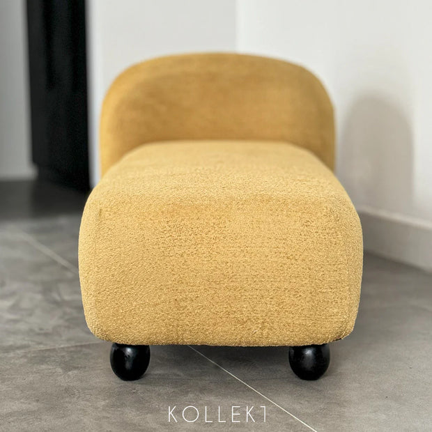 Pebble Form Seat